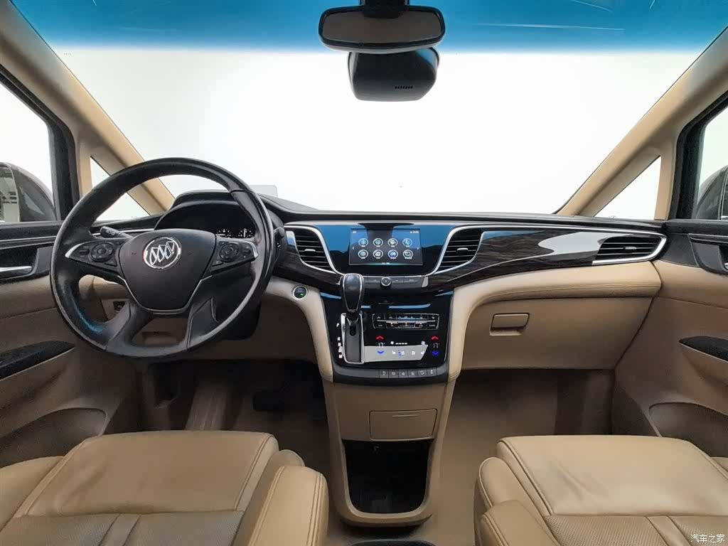 Buick GL8, 2018 все фото