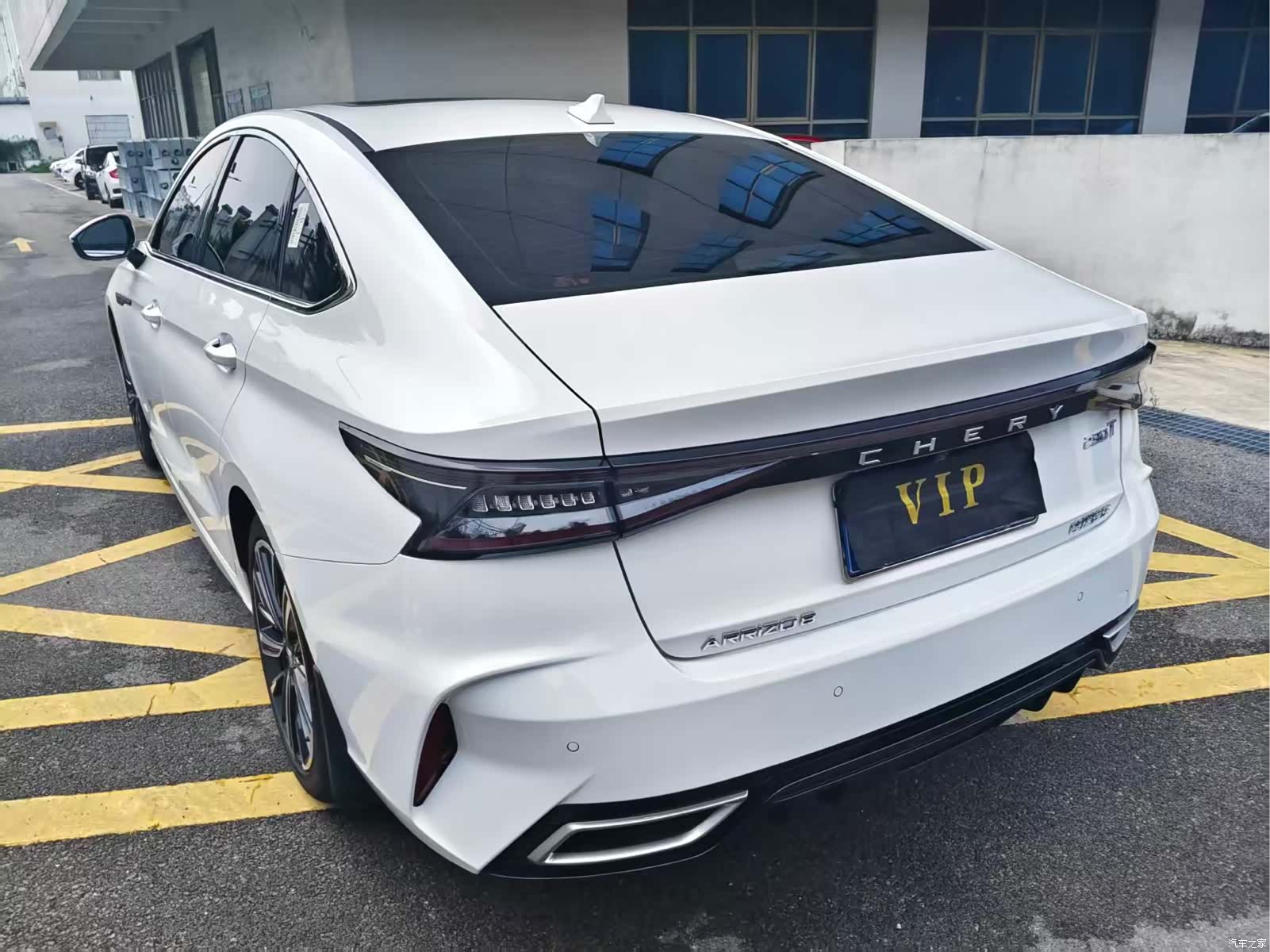 Chery Arrizo 8, 2023 13