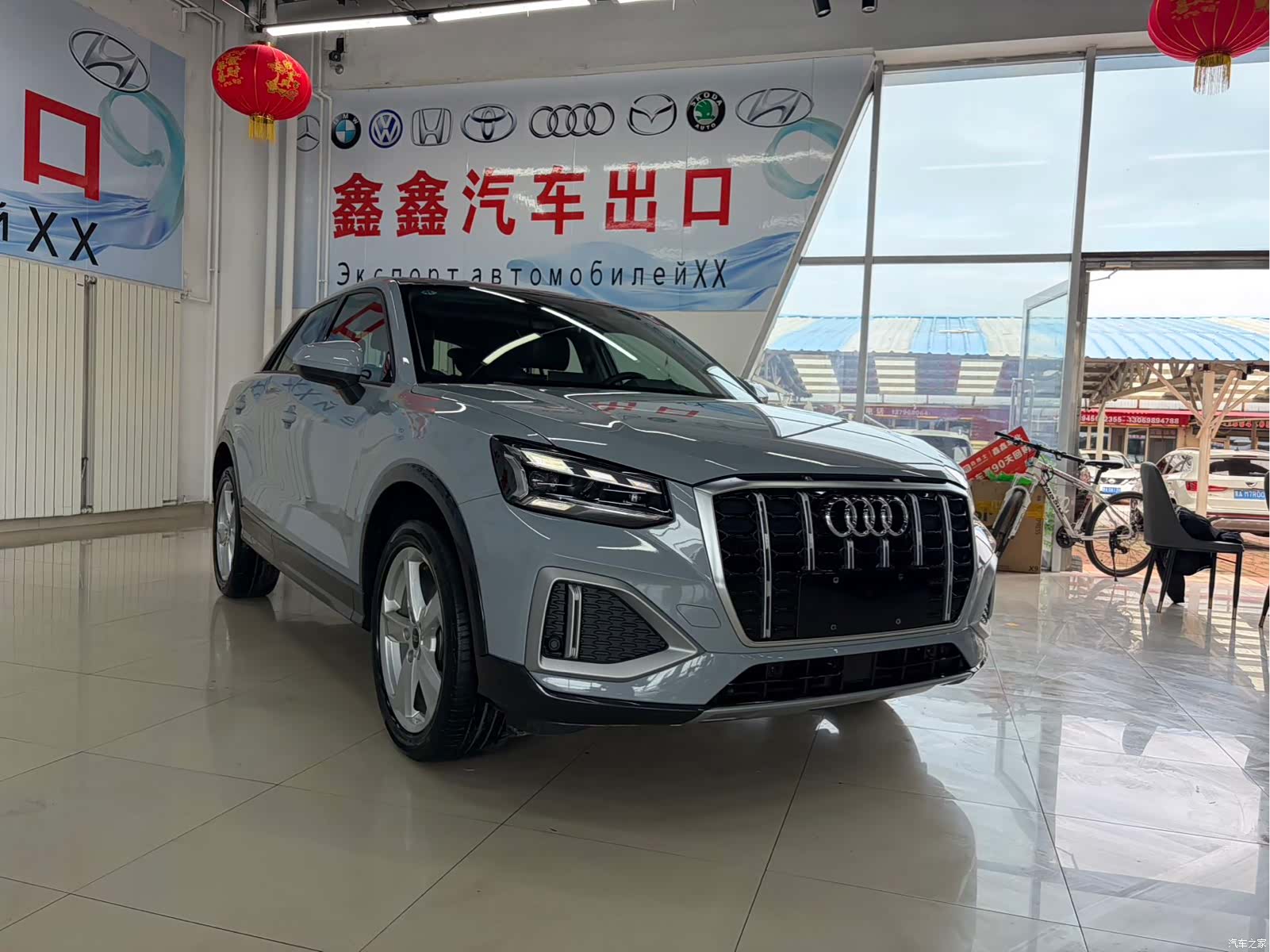 Audi Q2L, 2023 3