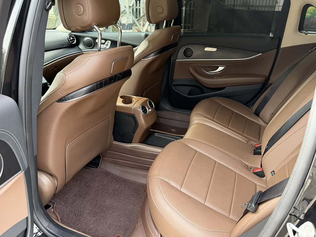 Mercedes-Benz E-Class, 2017 3