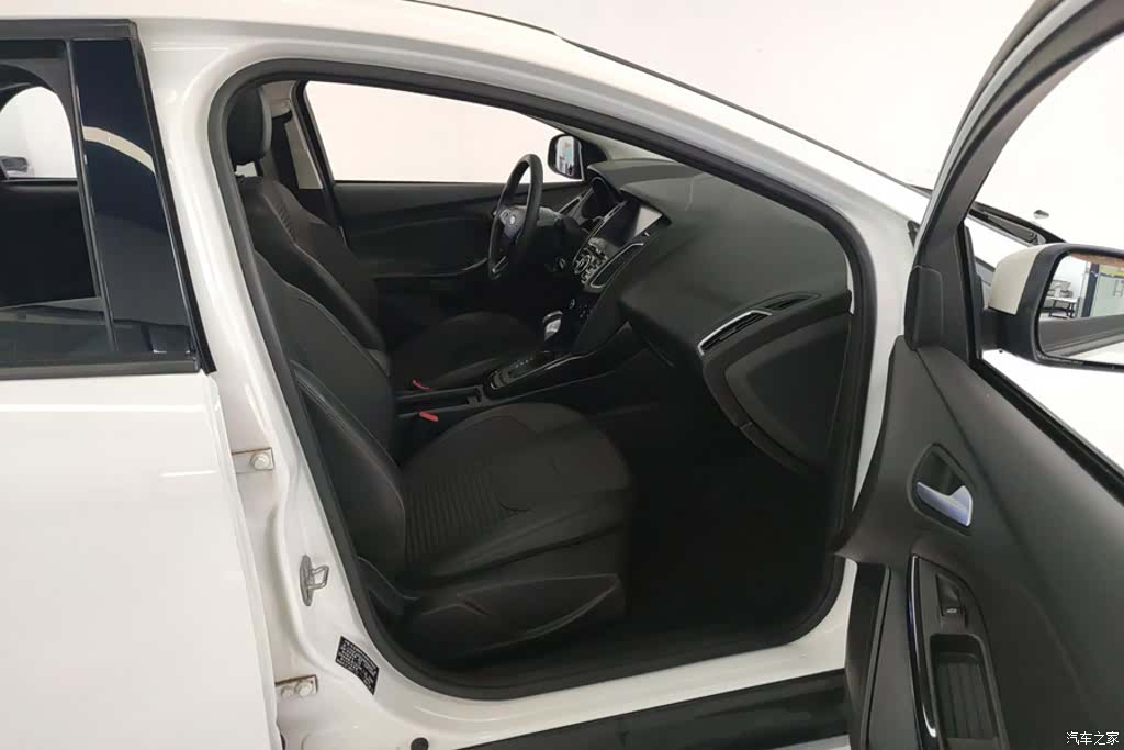 Ford Focus, 2018 8