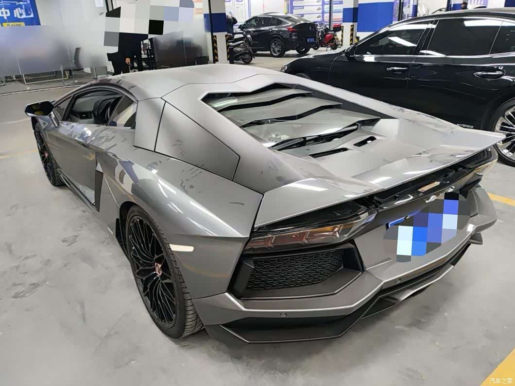 Aventador LP, 2016 4