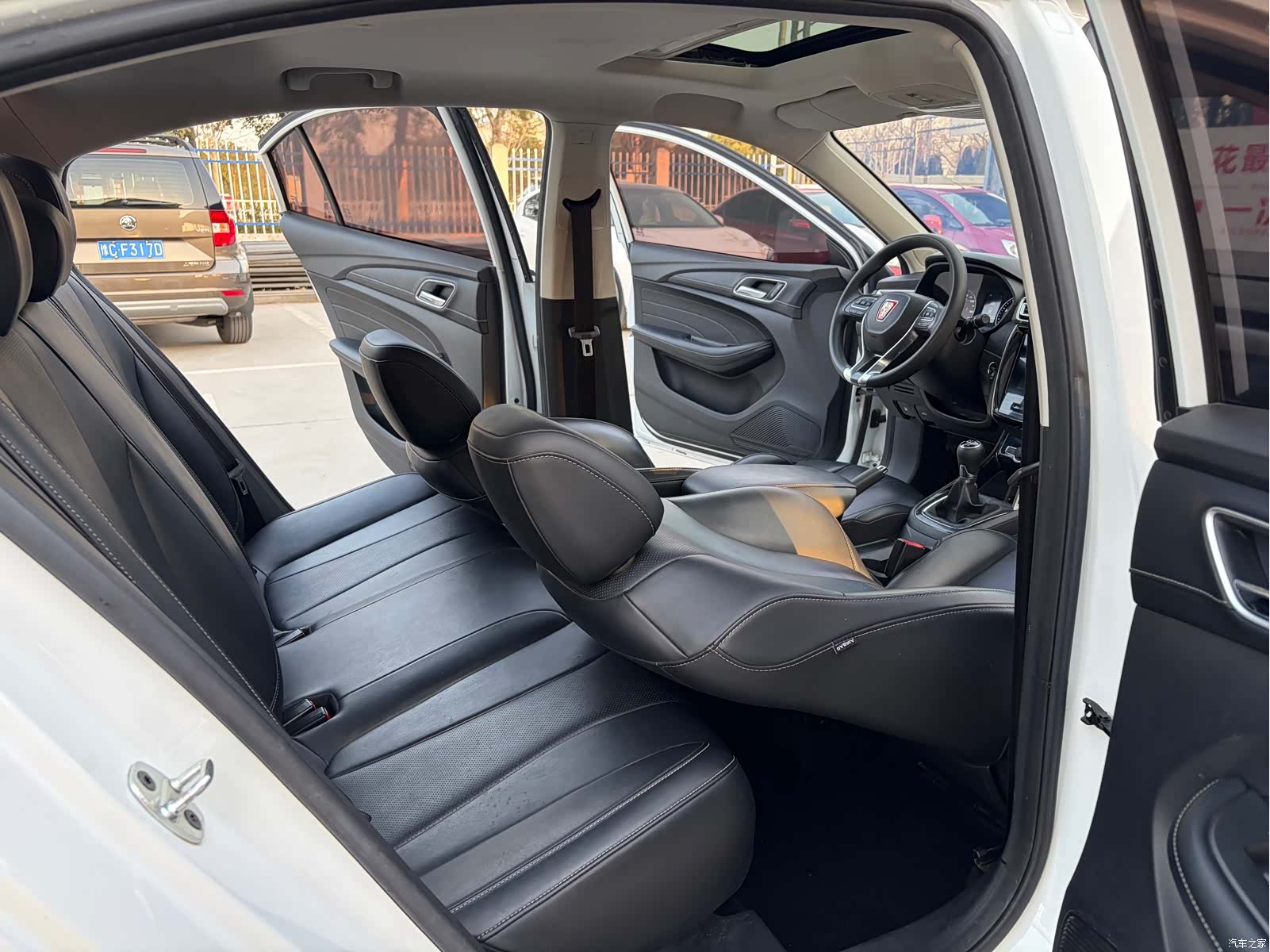 Roewe i5, 2019 7