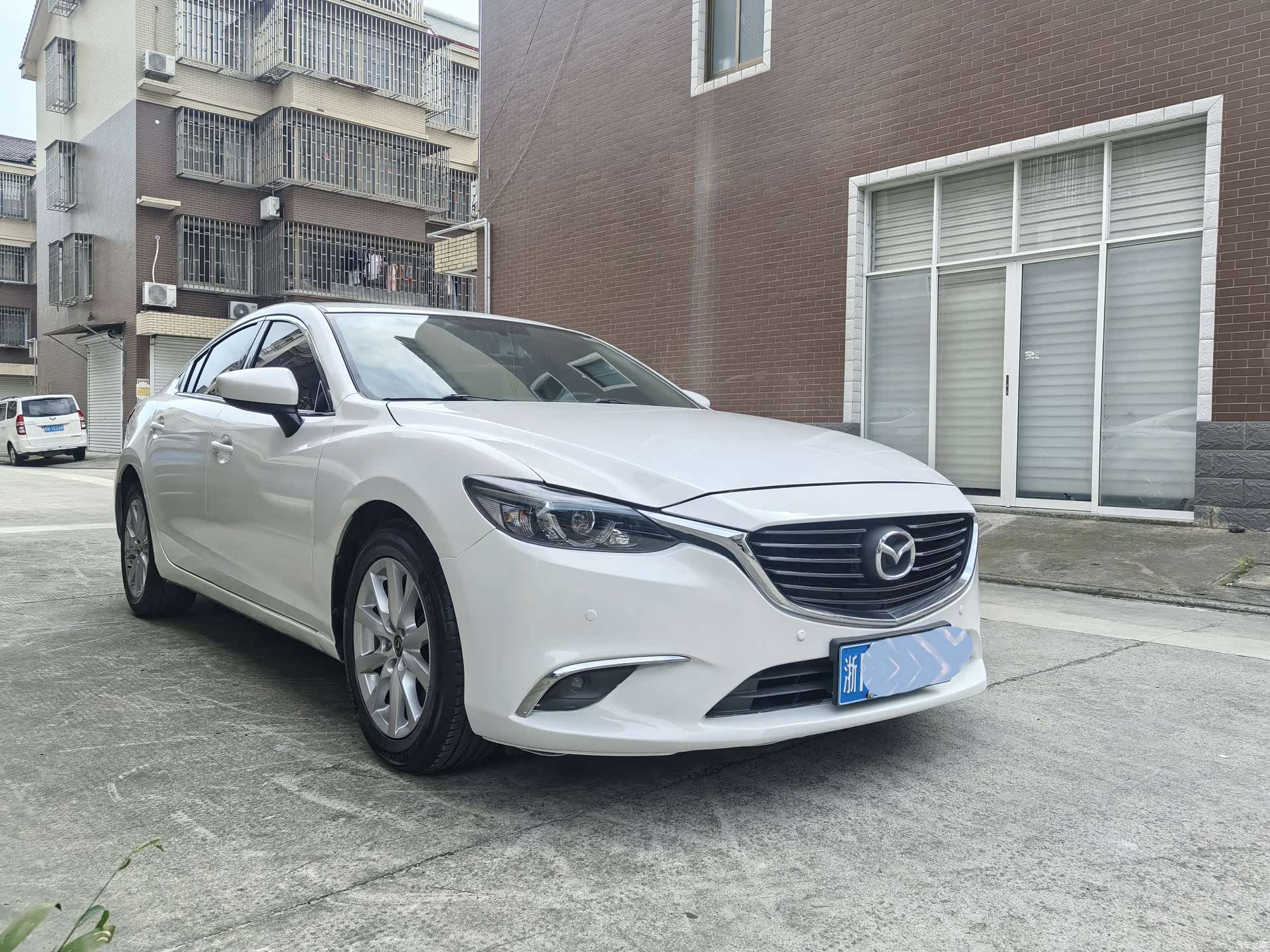 Mazda Atenza, 2017 1