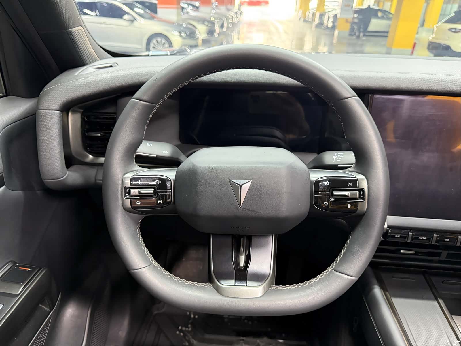 Deepal G318, 2024 13