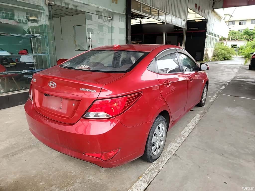 Hyundai GLS, 2015 7