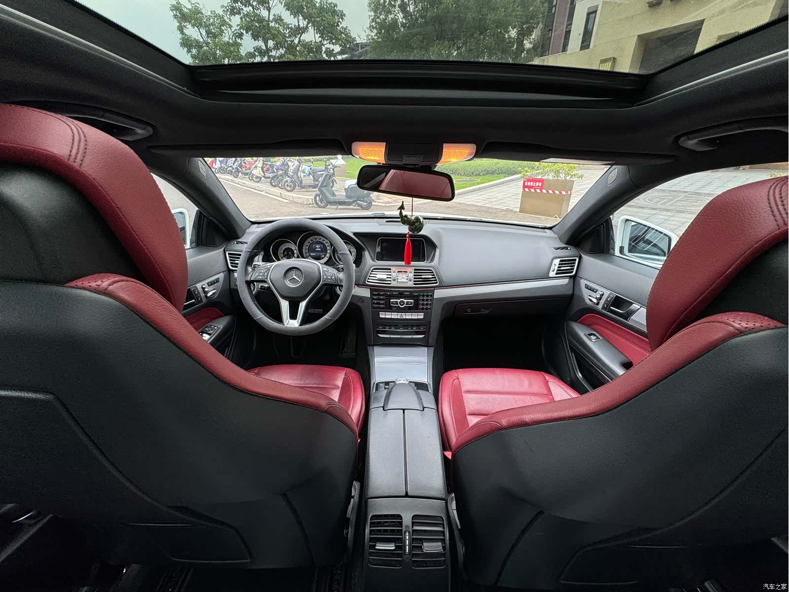 Mercedes-Benz E-Class, 2015 7