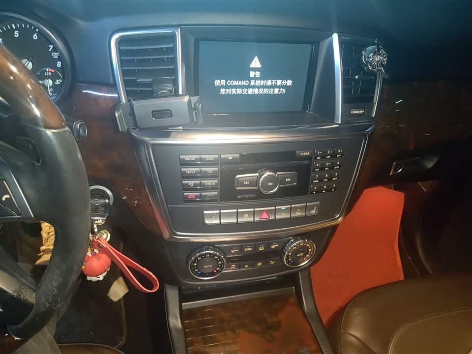 Mercedes-Benz M class