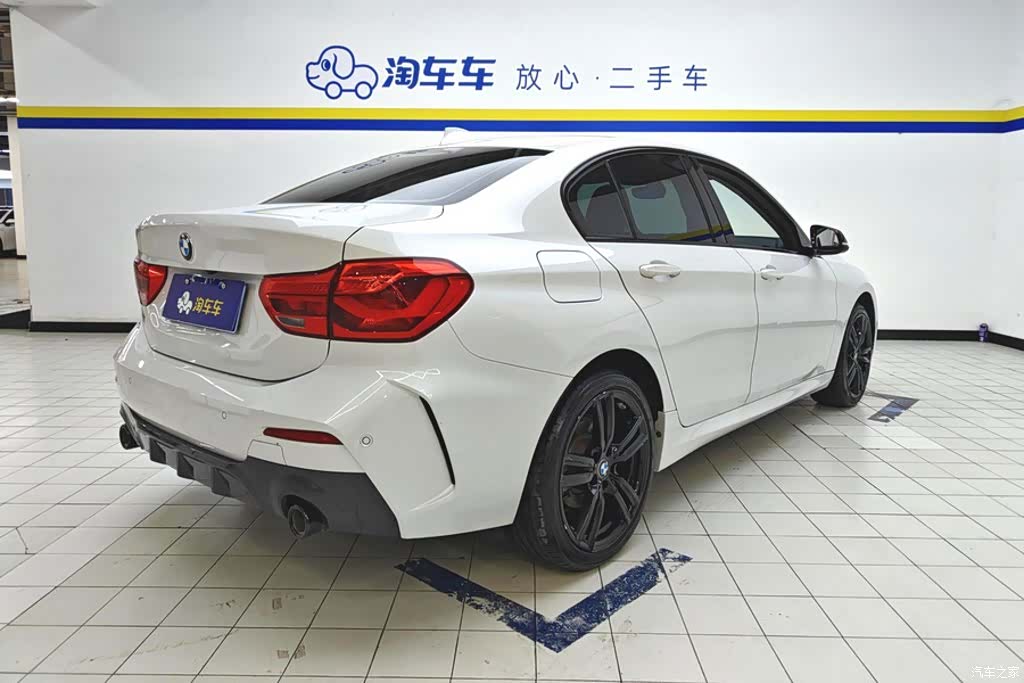 BMW 1 Series, 2021 3
