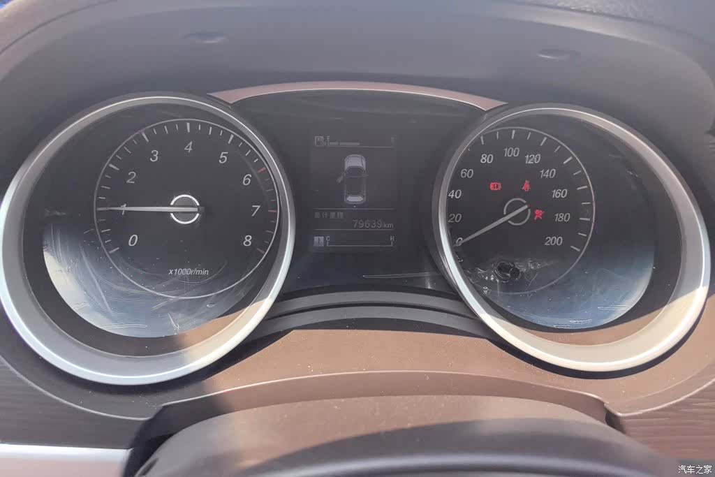 Wuling 730, 2016 14