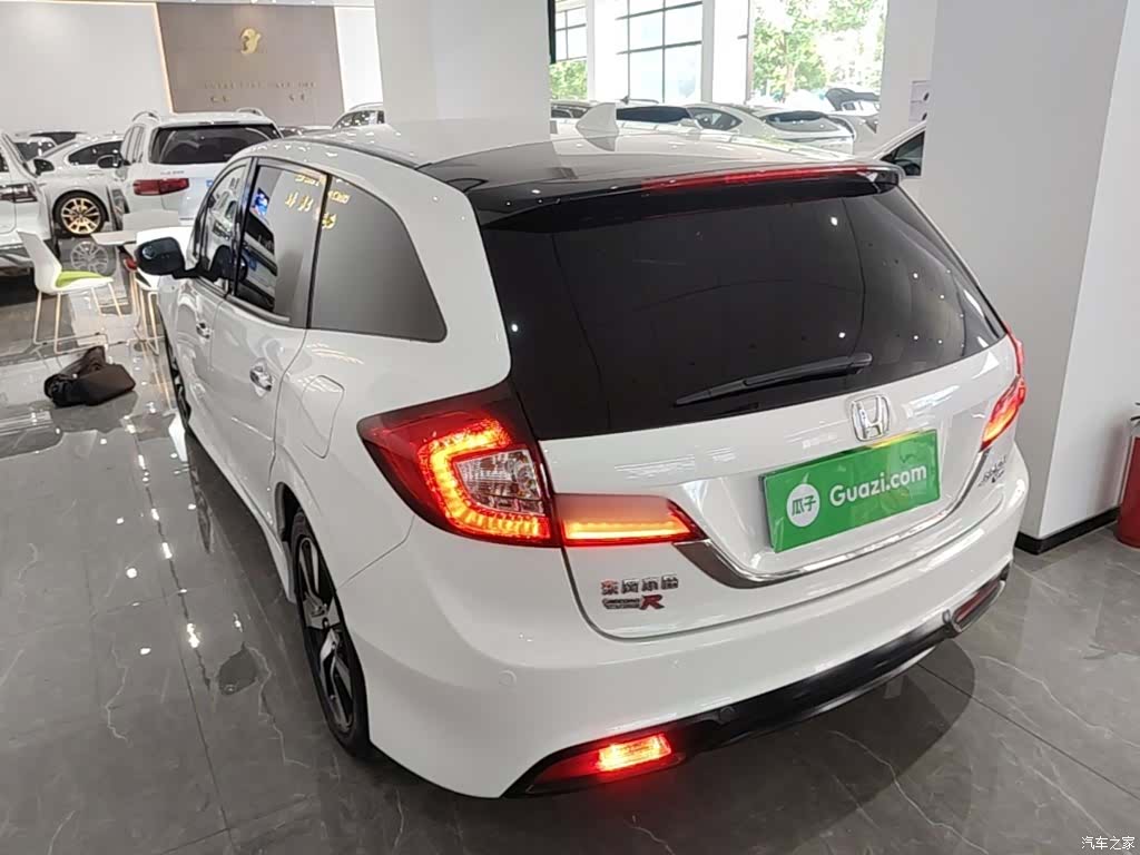 Honda Jade, 2016 все фото