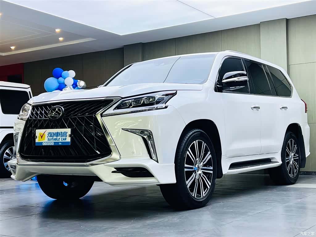 Lexus LX, 2019 1