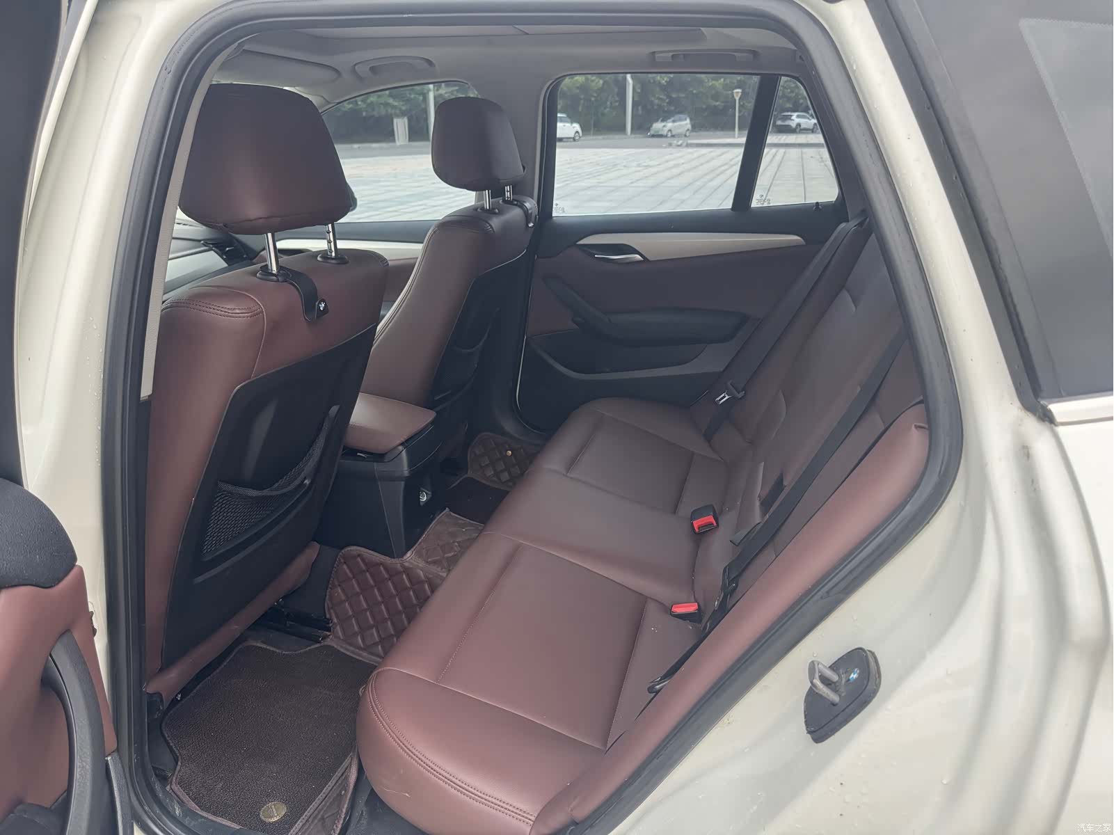 BMW X1, 2013 11