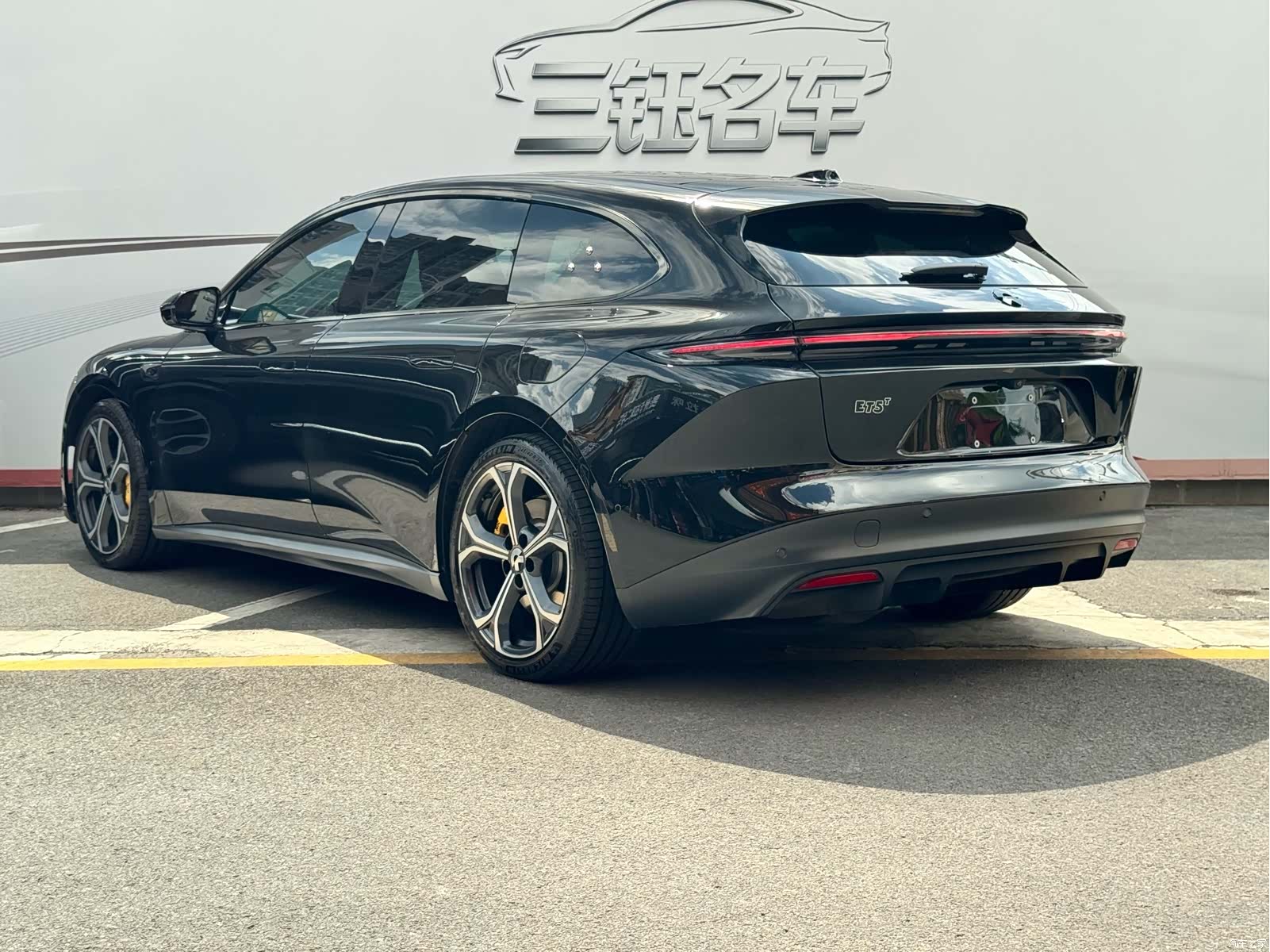 NIO ET5, 2025 4