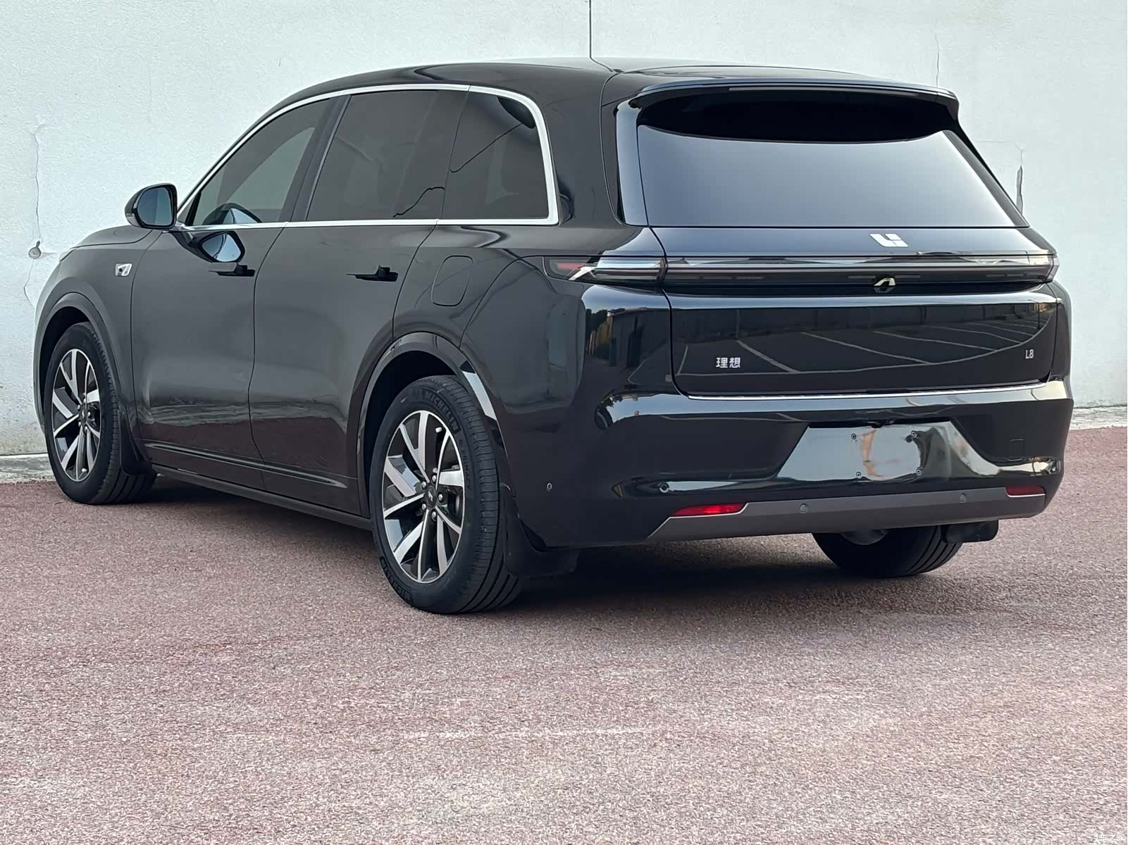 Li Auto L8, 2023 все фото