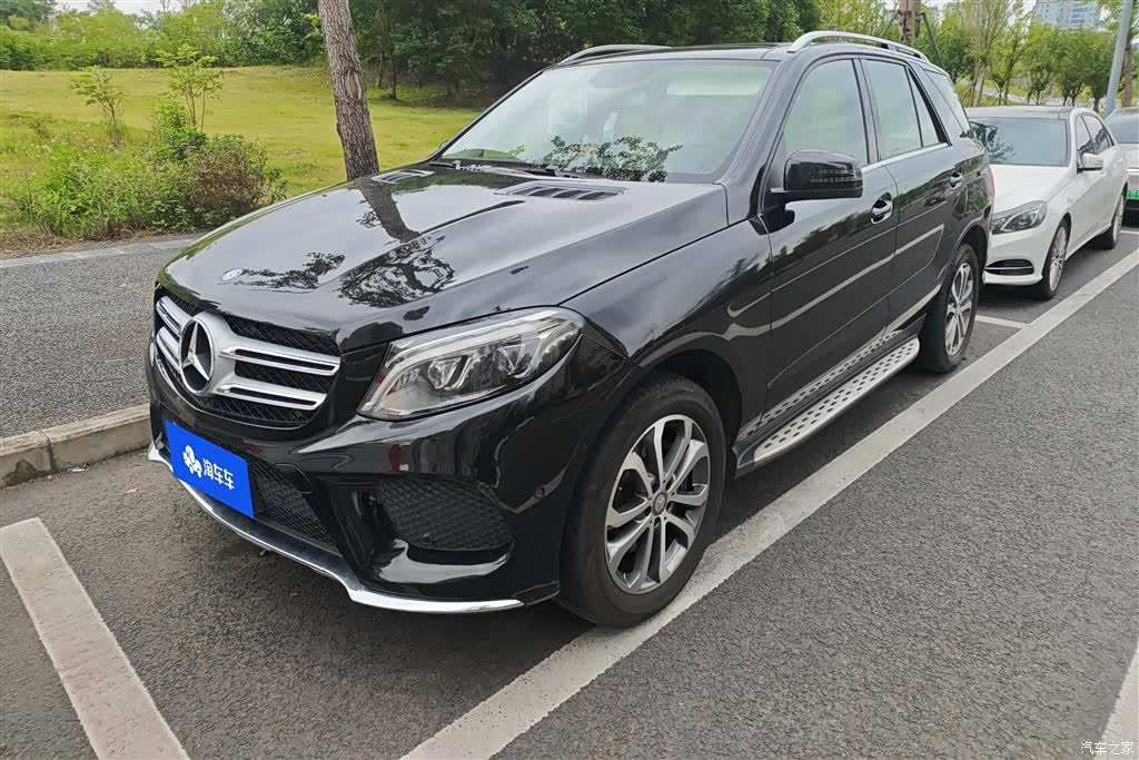 Mercedes-Benz GLE, 2016 1