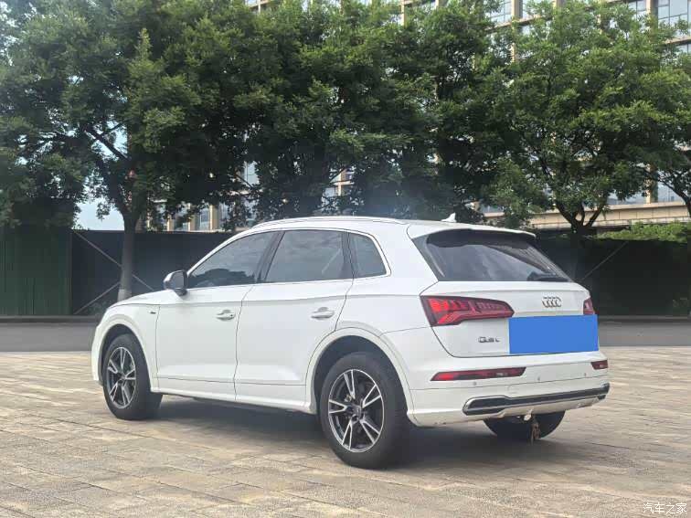 Audi Q5L, 2020 4