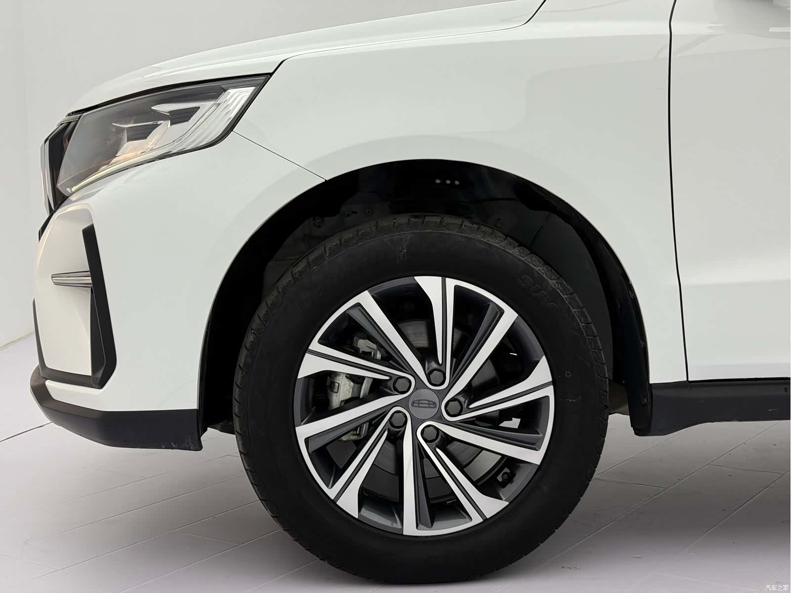 Geely X6, 2022 25
