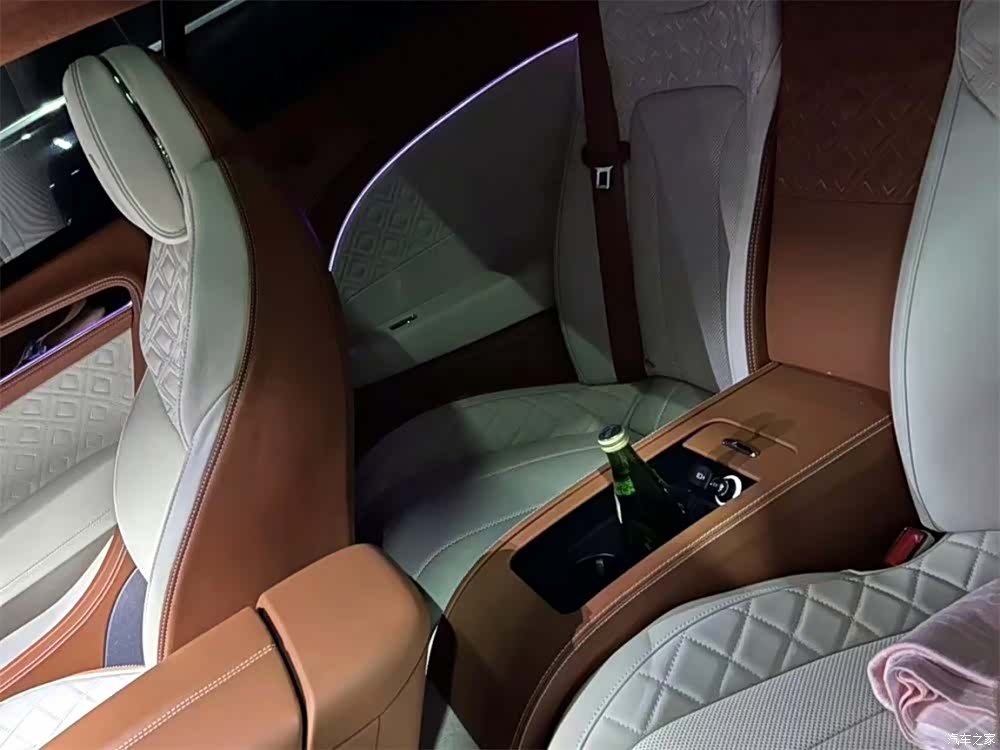 Bentley Continental GT, 2022 10