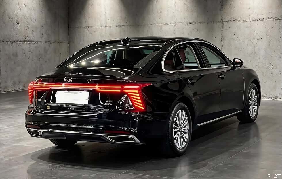 Hongqi H5, 2022 6