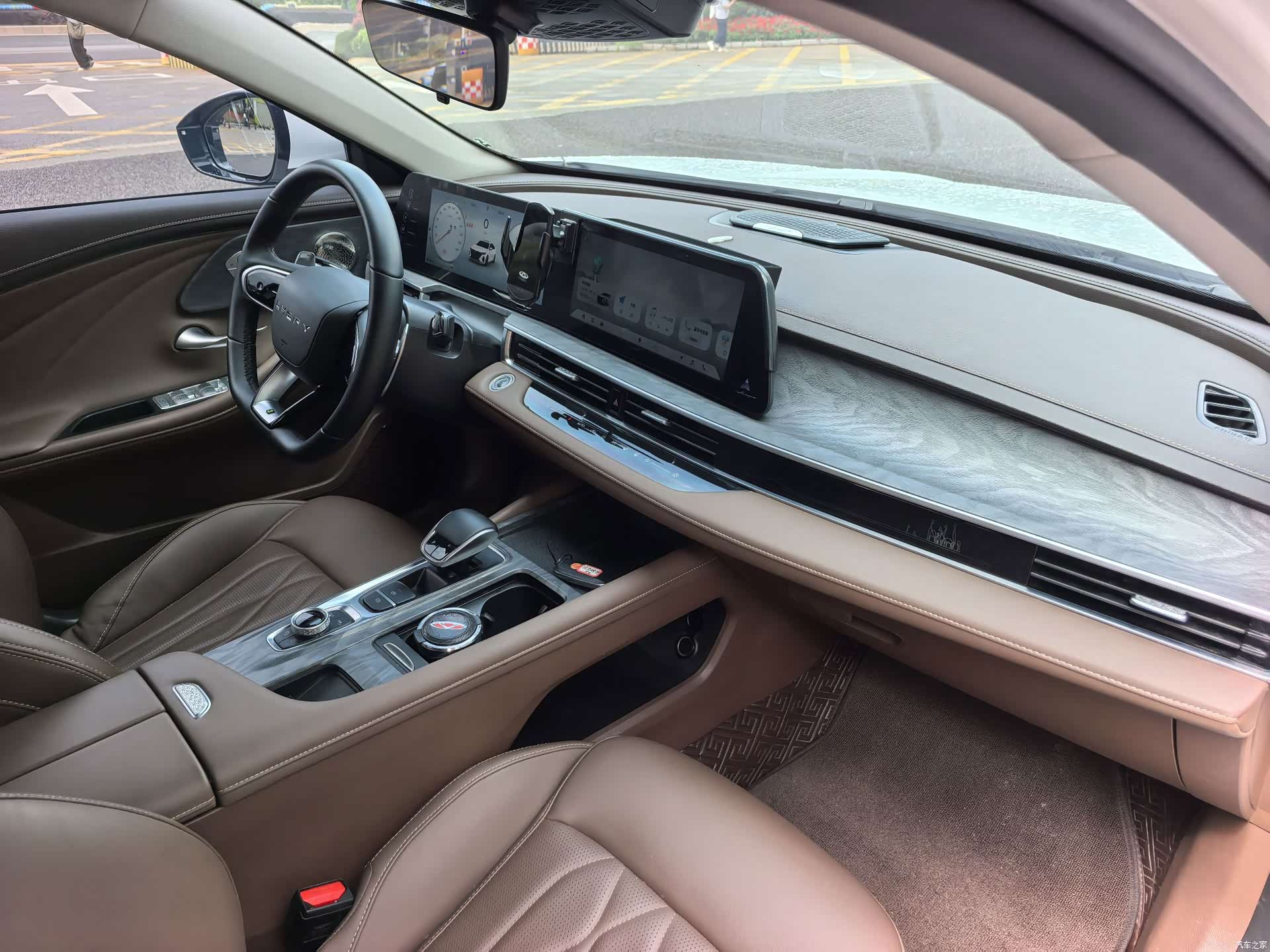 Chery Arrizo 8, 2025 15