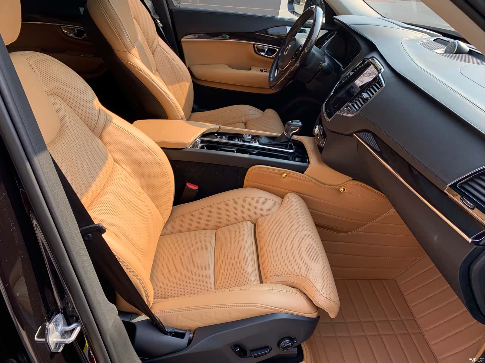 Volvo XC90, 2015 19