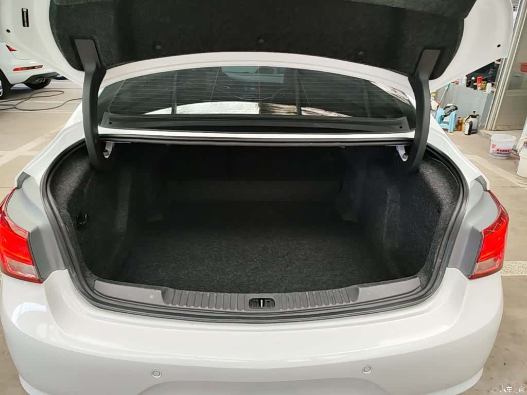 Buick Verano, 2019 19