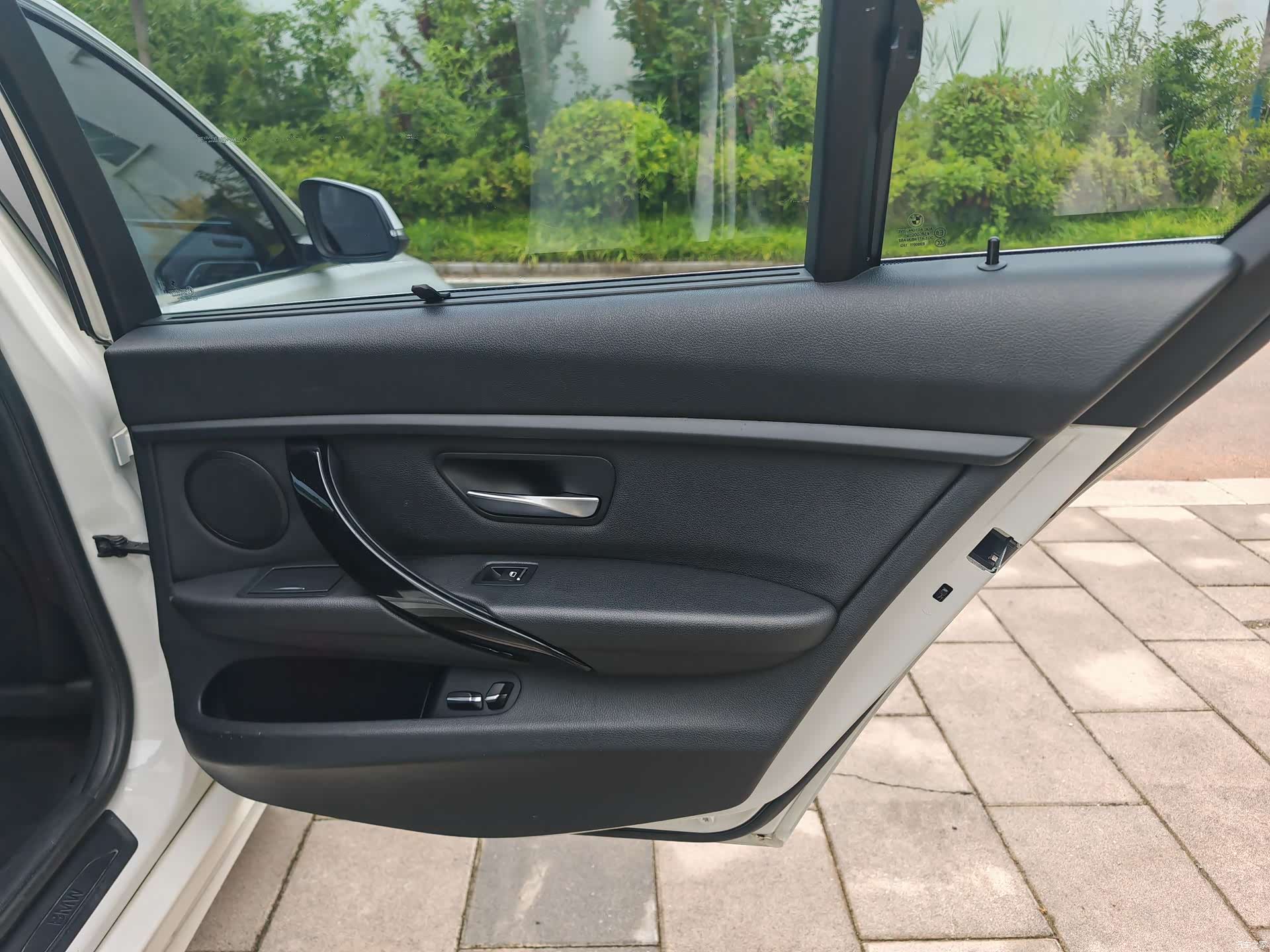 BMW 3 Series, 2017 12