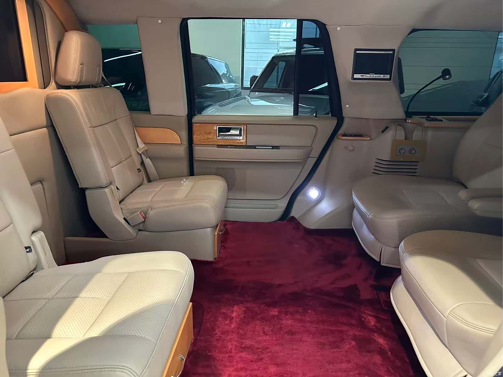 Lincoln Navigator, 2008 15