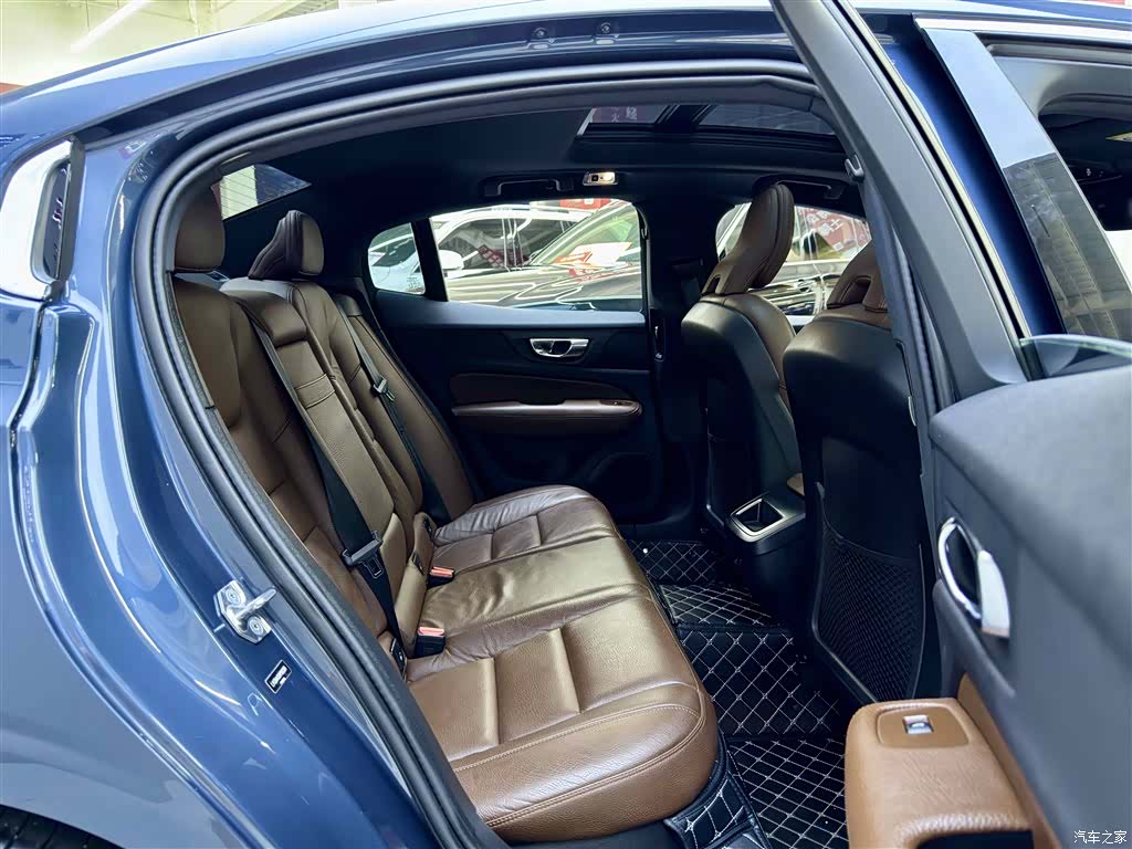 Volvo S60, 2020 7