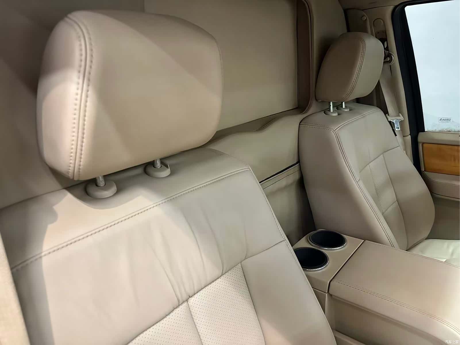 Lincoln Navigator, 2008 16