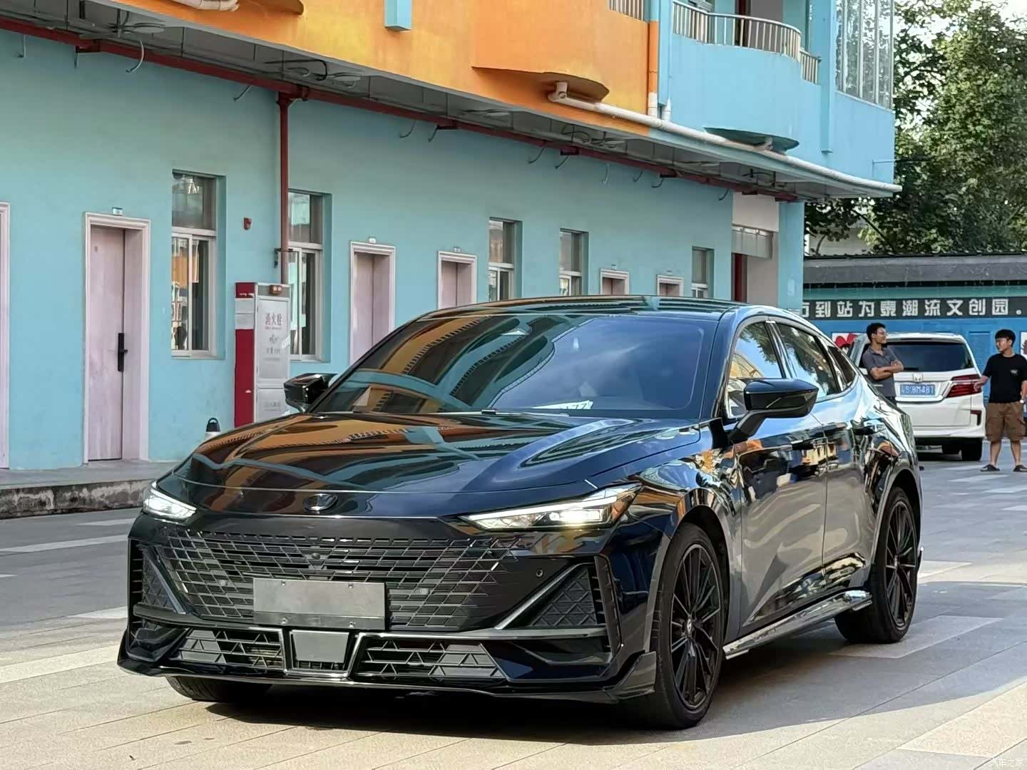 Changan UNI-V