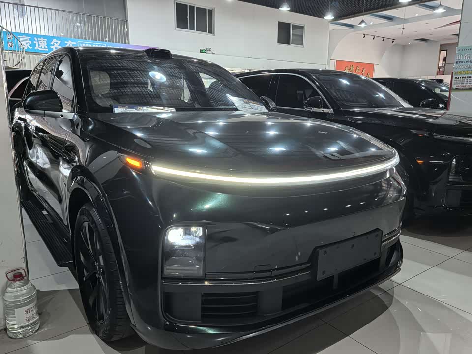 Li Auto Ideal L8