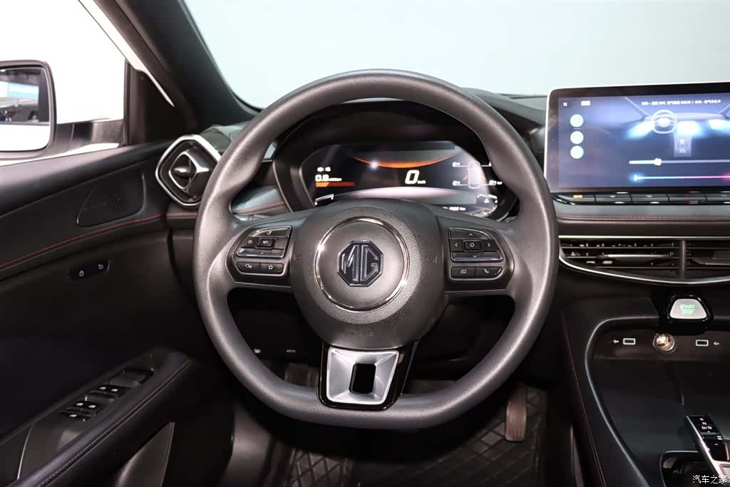 MG MG5, 2025 13