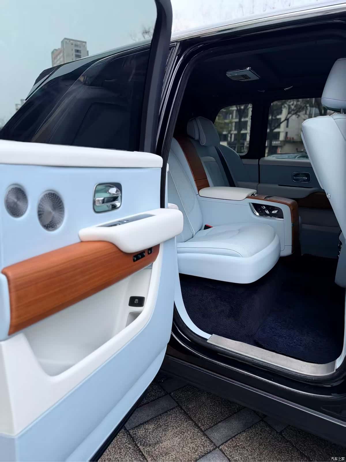 Rolls-Royce Cullinan, 2019 6