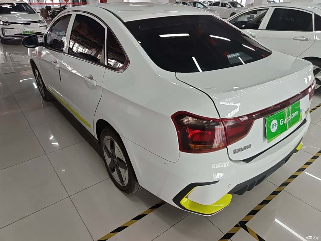 DongFeng E70, 2023 23