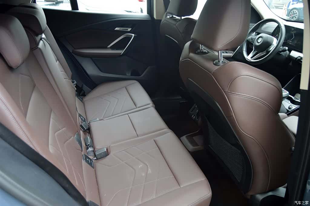 BMW X2, 2025 11