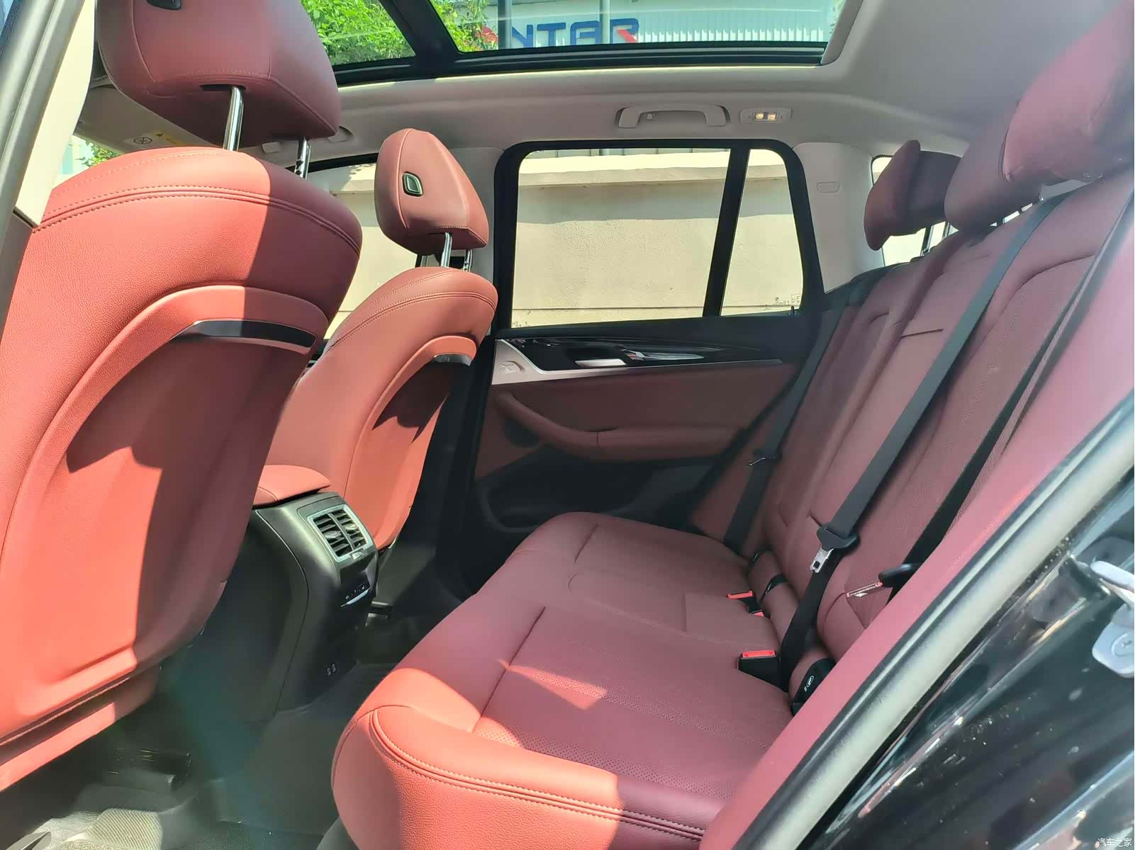 BMW X3, 2024 11
