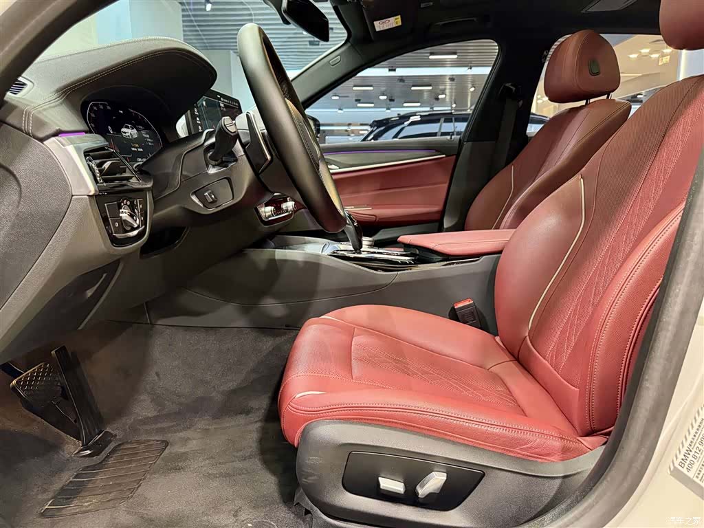 BMW 5 Series, 2023 18