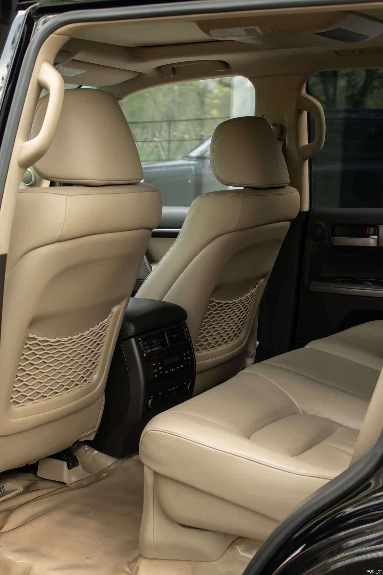 Toyota Land Cruiser, 2011 13