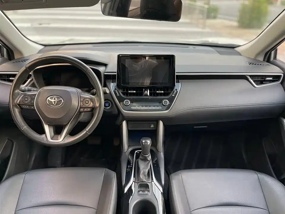 Toyota Corolla Sharp amplifier