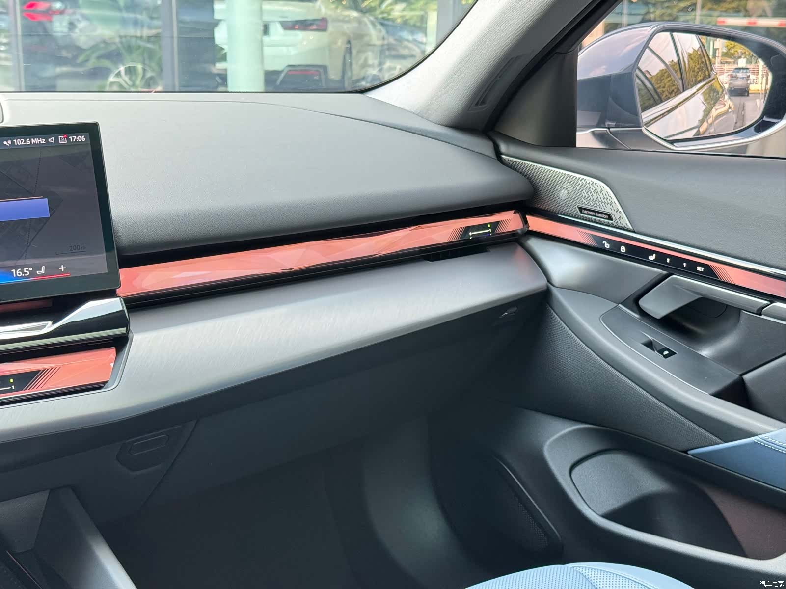 BMW i5, 2024 14