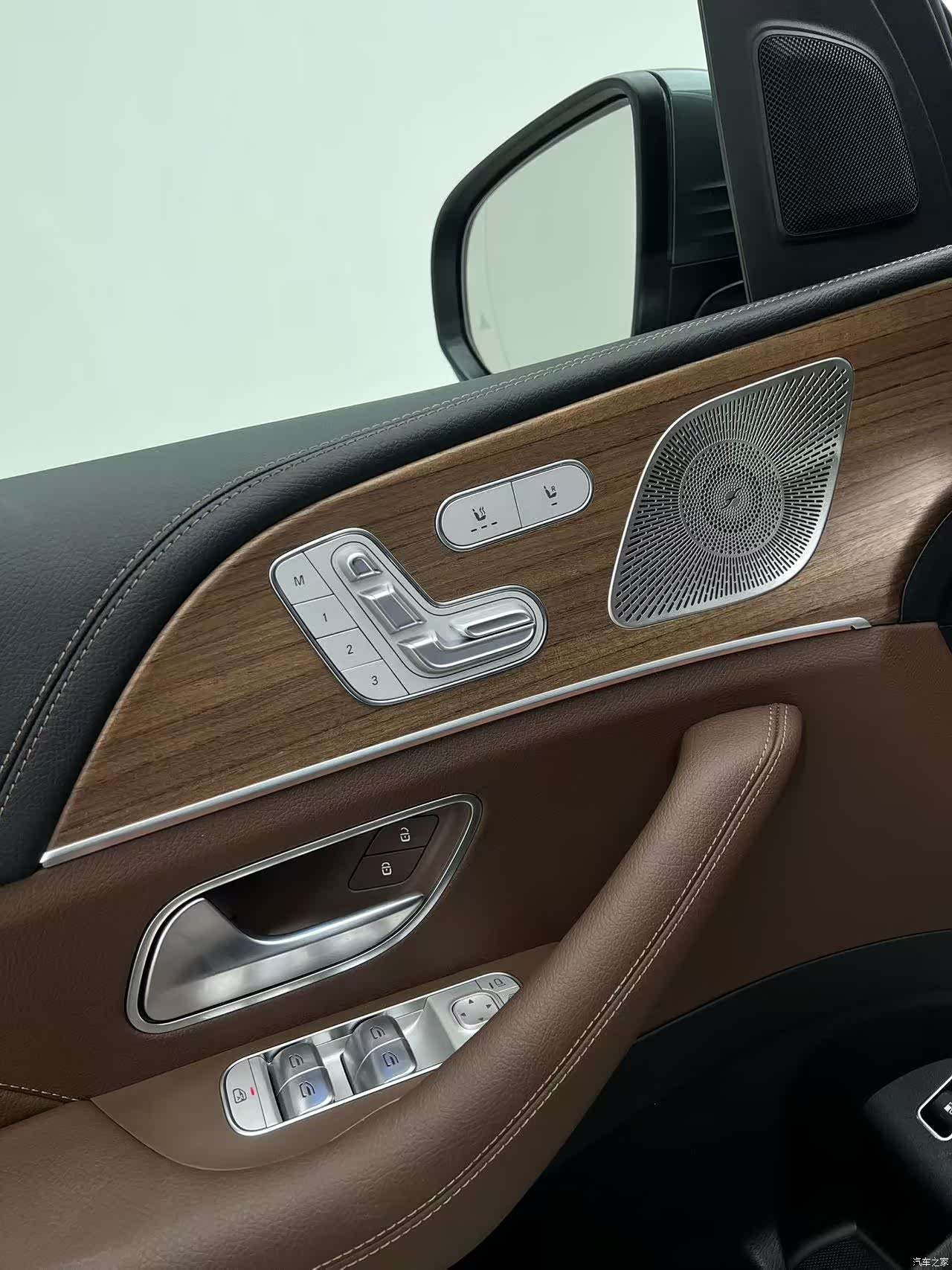 Mercedes-Benz GLE, 2026 10