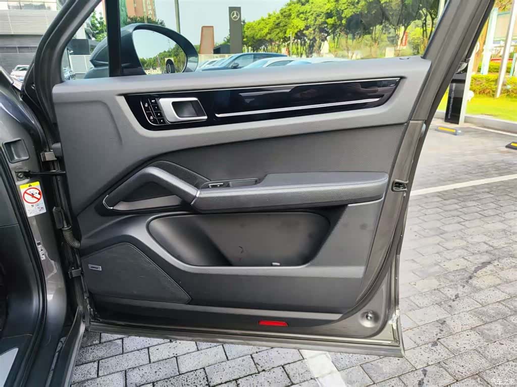 Porsche Cayenne, 2020 13