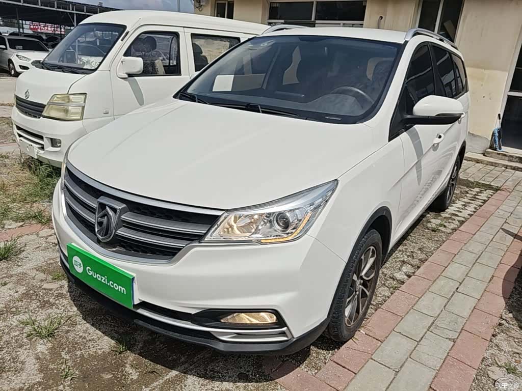 Wuling 730, 2021 2