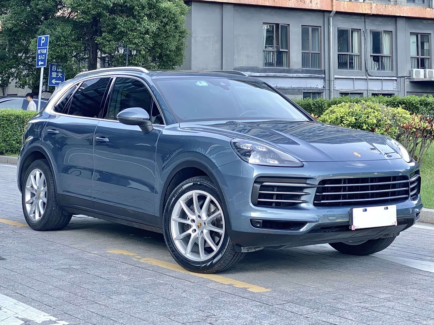 Porsche Cayenne, 2018 все фото