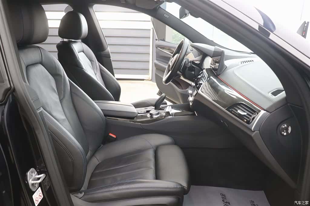 BMW 6 Series GT, 2024 23