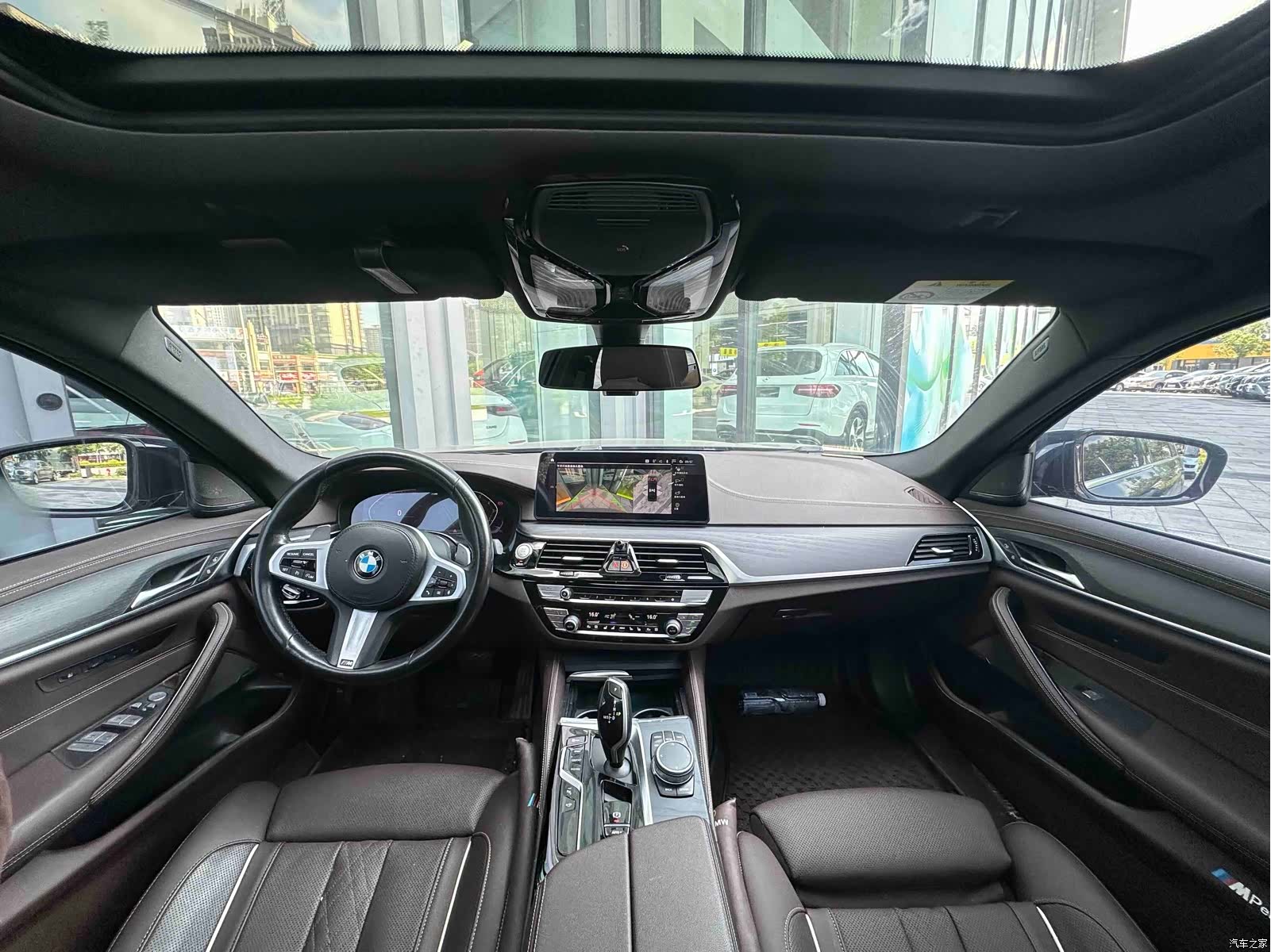 BMW 5 Series, 2022 10