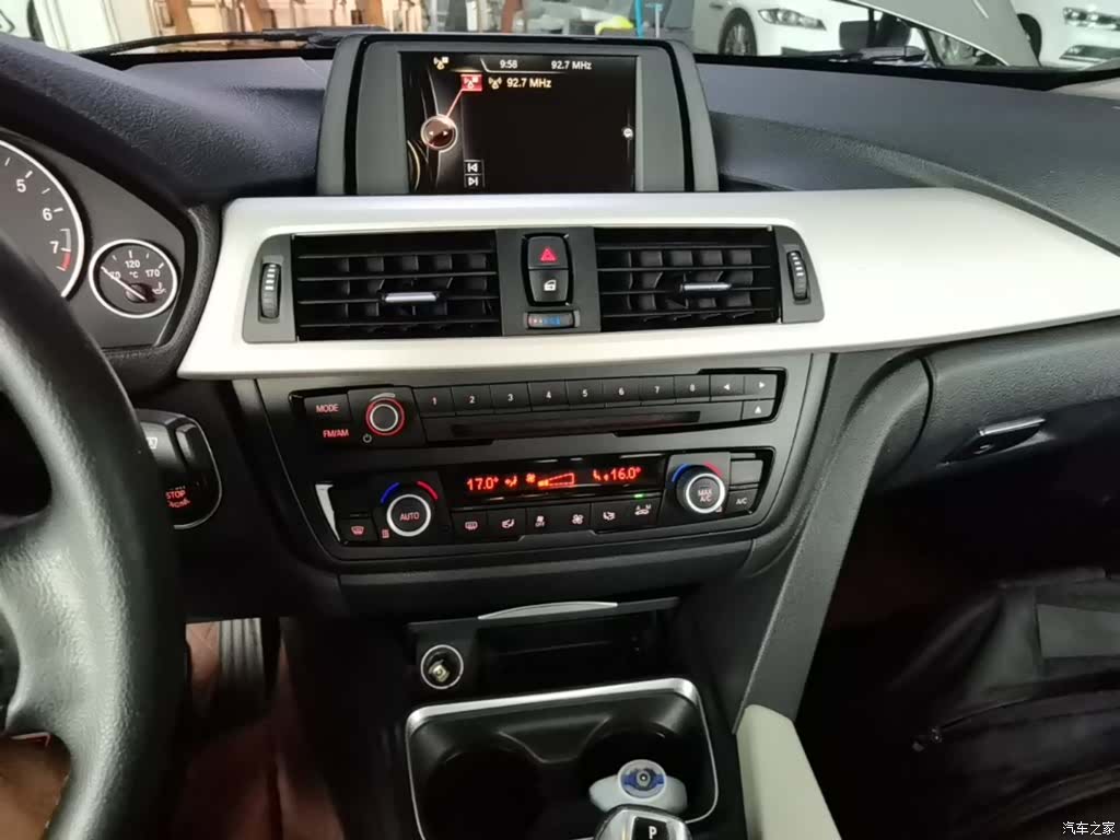 BMW 3 Series, 2015 13