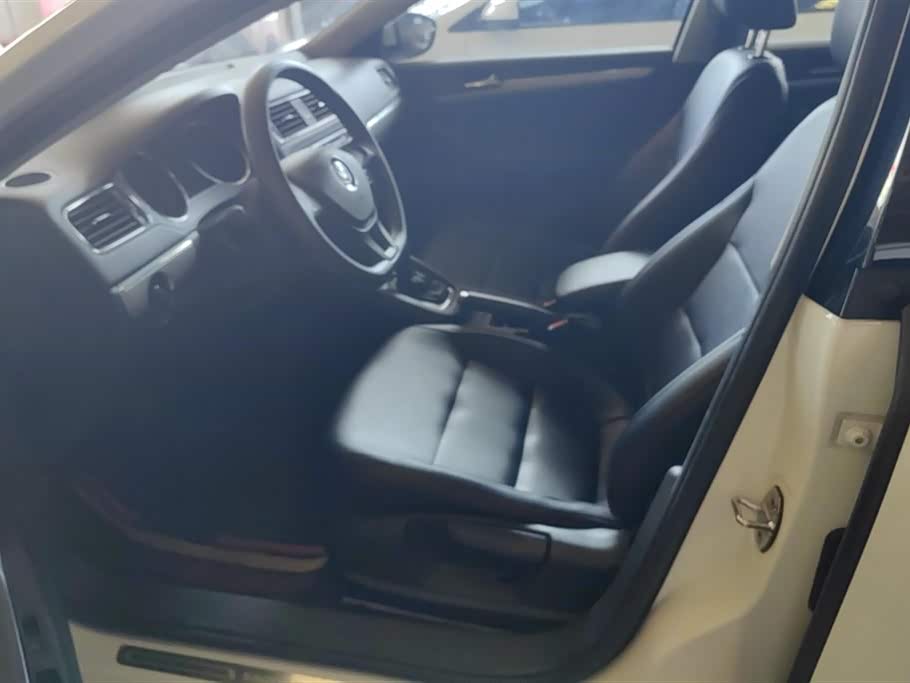 Volkswagen Sagitar Volkswagen Sagitar